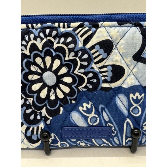 Vera Bradley Trifold Wallet Petal Splash Retired Print Mint Blues NWT Gift - Picture 2 of 5